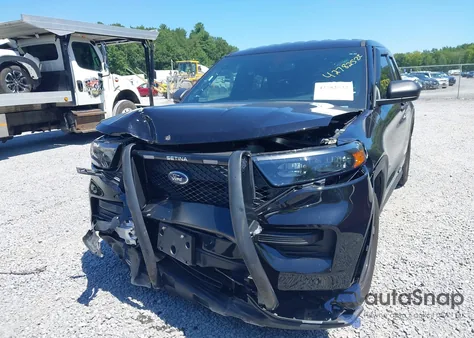 2023 Ford Police Interceptor z USA, uszkodzony, nr VIN 1FM5K8ABXPGB98811